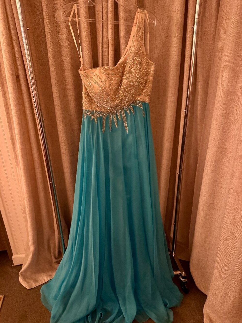 Temptations Size 4 Blue and Cream Formal Dress